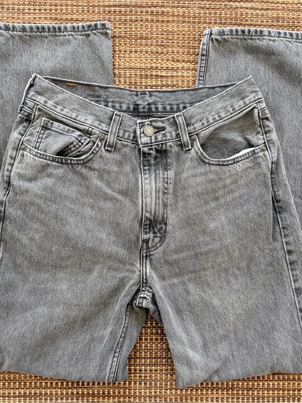 Men’s Levi’s 565 Grey 29x29 Actual Measure denim jeans loose fit straight leg
